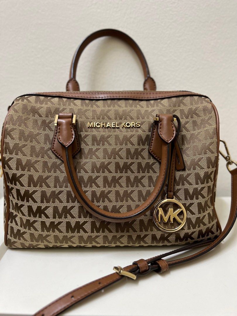 Michael Kors Bedford Large Duffle Bag, Luxury, Bags & Wallets on Carousell