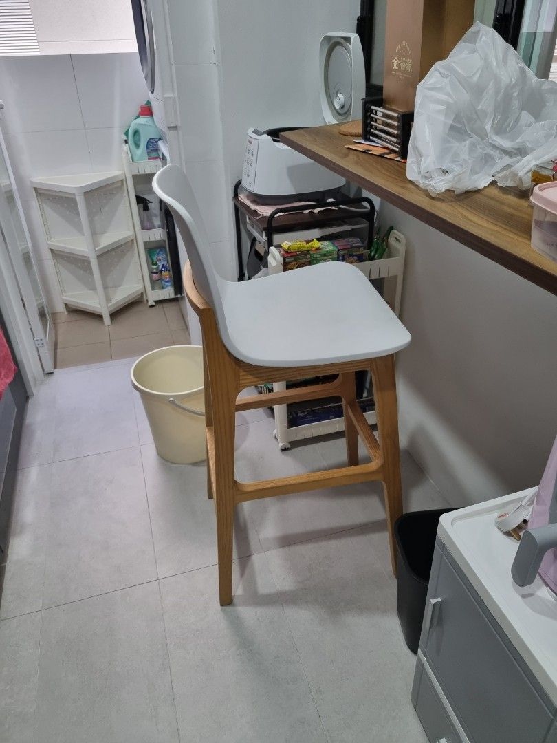 Mini bar Chair, Furniture & Home Living, Furniture, Chairs on Carousell