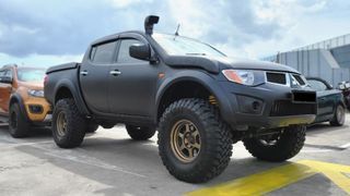 Mitsubishi Triton L200 Double-Cab 2.5 Auto