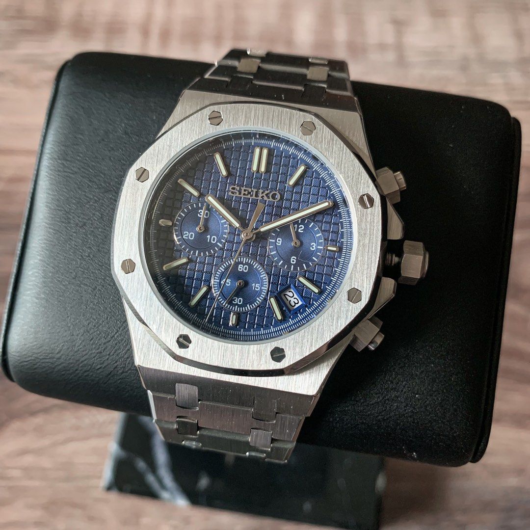 Mod] Seiko AP Royal Oak Chronograph Navy Blue Dial, Luxury, Watches on  Carousell
