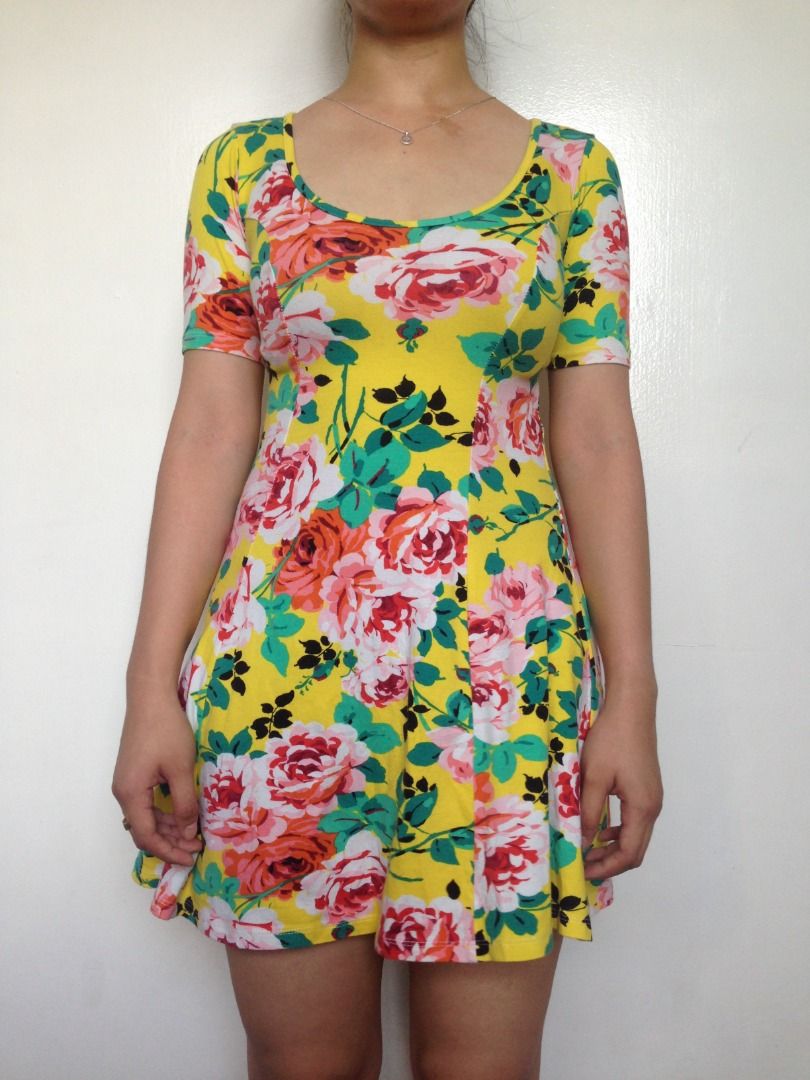 MONTEAU Los Angeles Yellow Floral Mini Dress Women s Fashion
