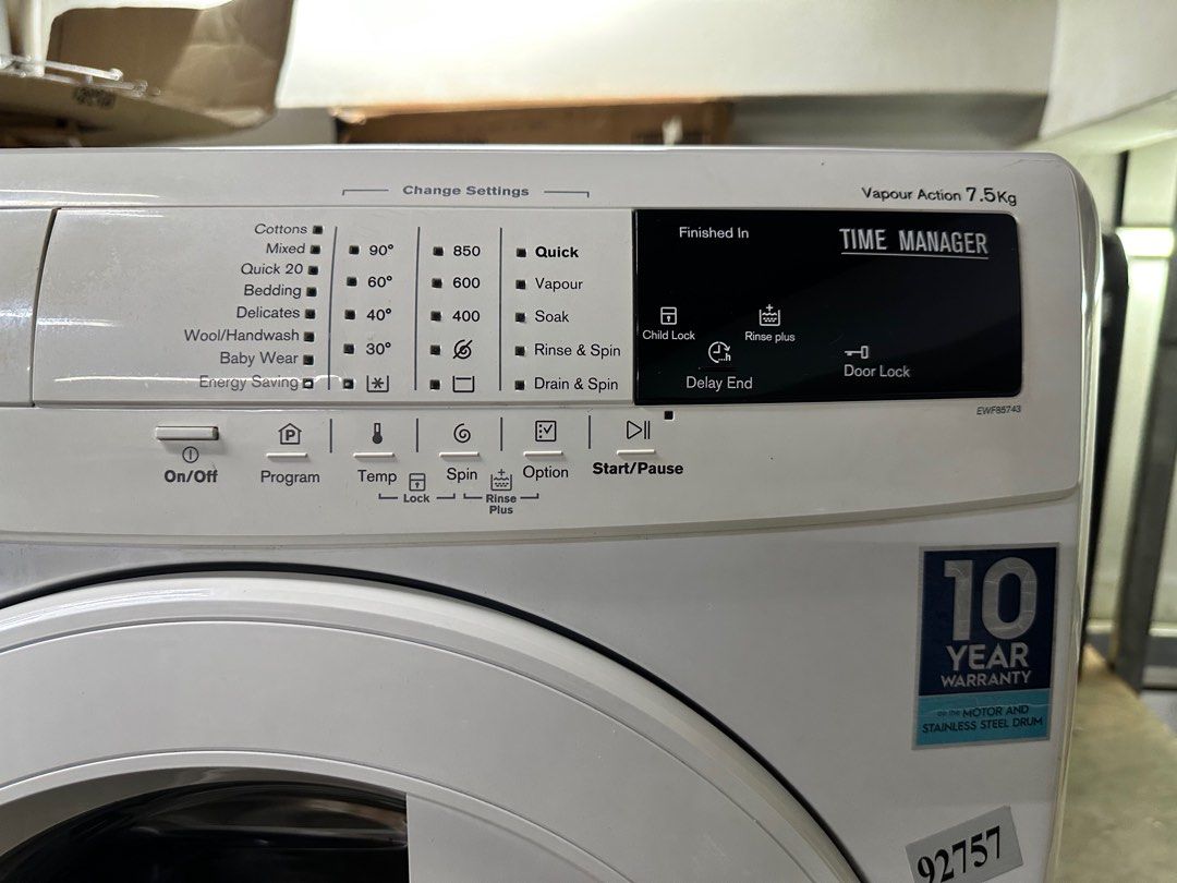 MUST BUY! ELECTROLUX 7.5KG FrontLoader Washing Machine EWF85743 (92757