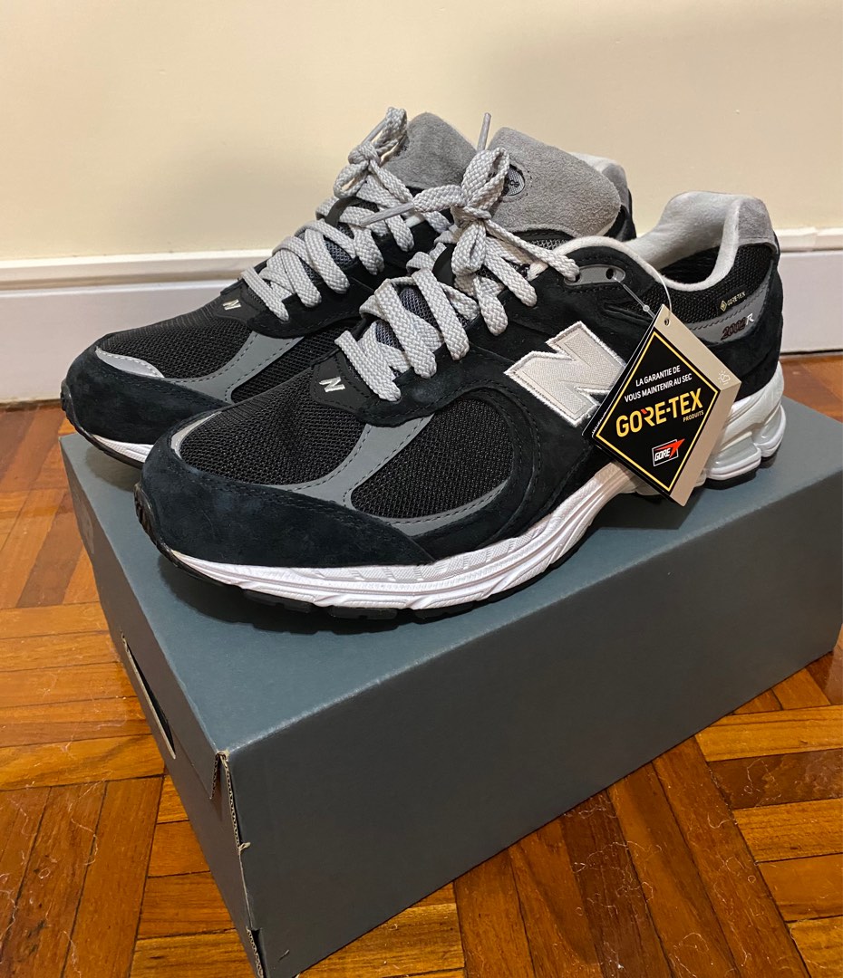 New balance 2002r black/grey gore-tex, 男裝, 鞋, 波鞋- Carousell