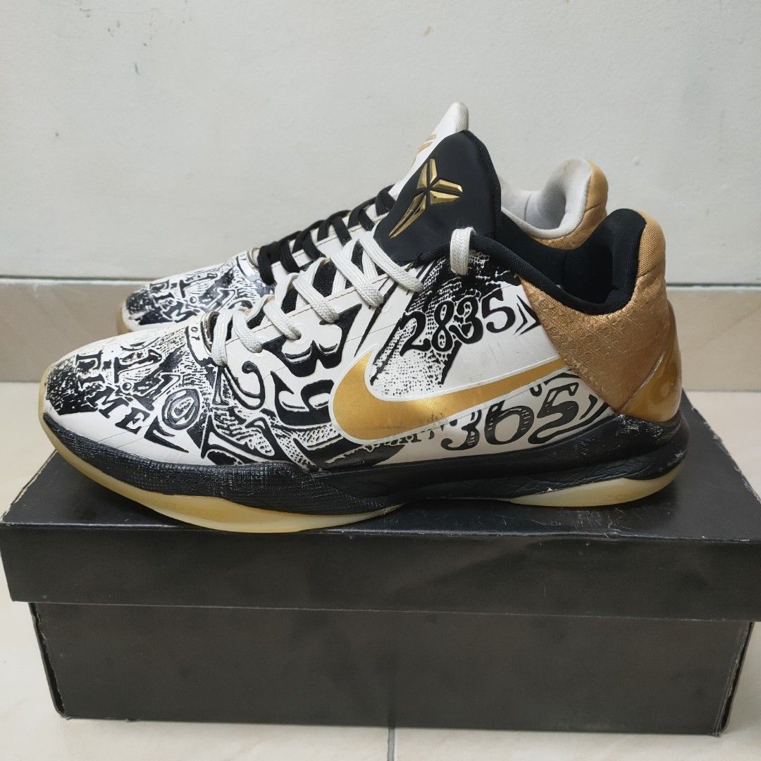 Nike Kobe 5 Protro “Big Stage Parade”, Fesyen Pria, Sepatu , Sneakers di  Carousell