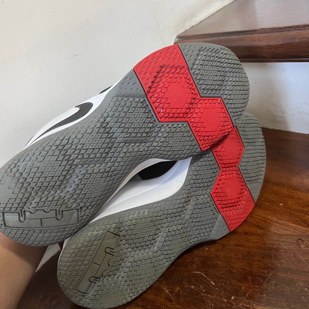 nike lebron witness 1