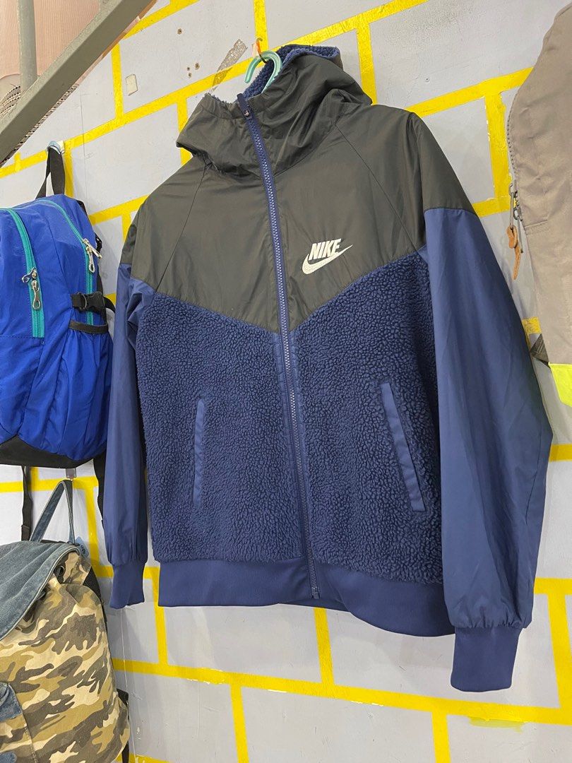 nike sherpa windrunner