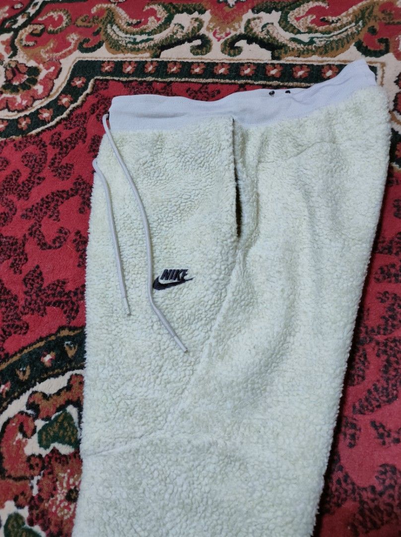 Nike tech hotsell fleece sherpa joggers