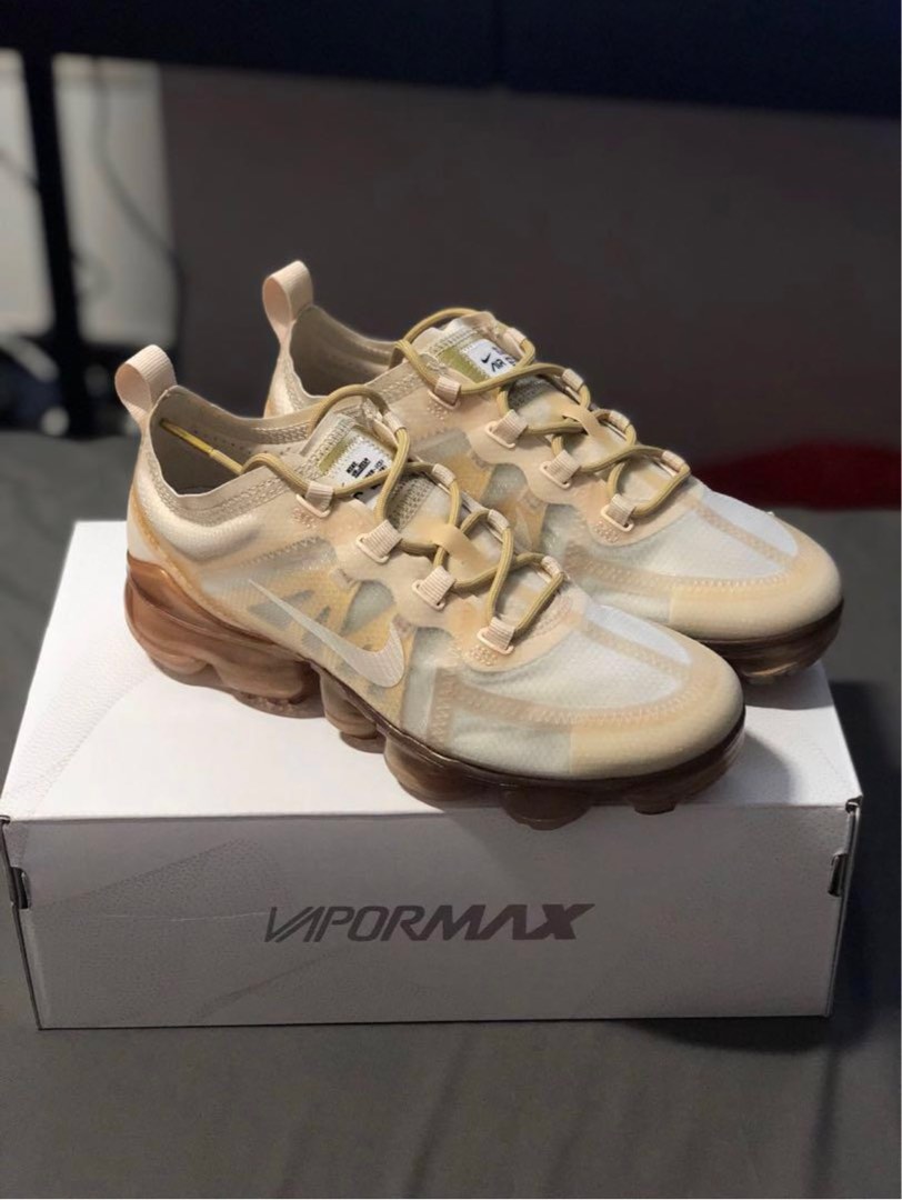 vapormax cream sail