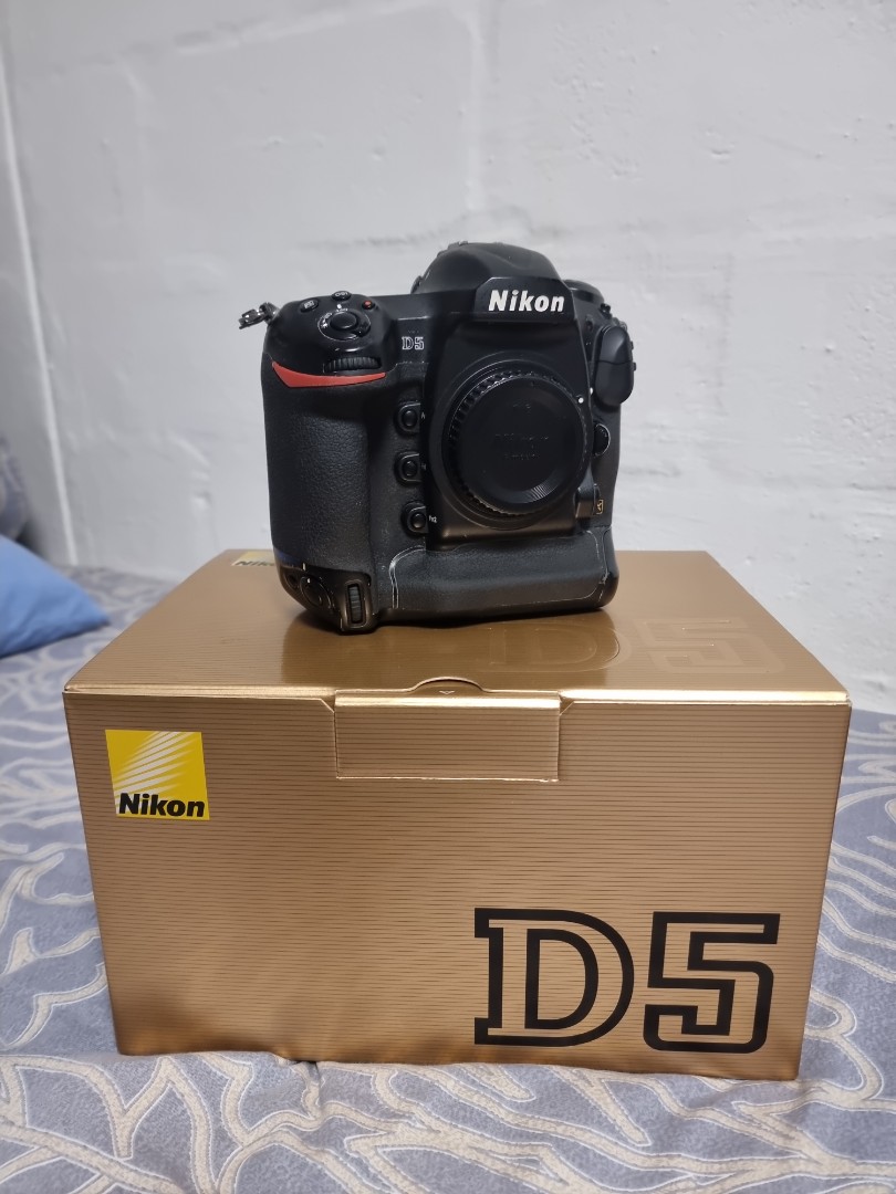 nikon d5 camera price