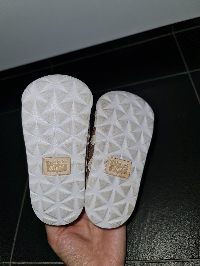 onitsuka for baby