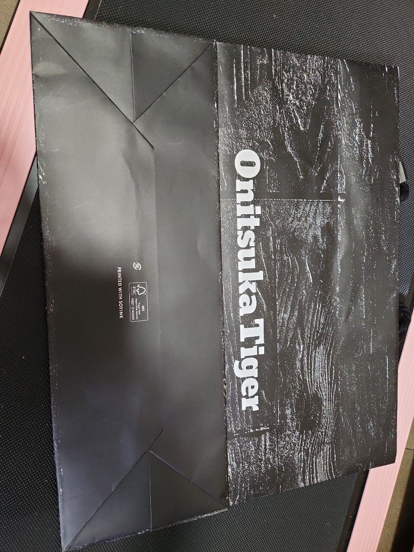 paper bag onitsuka tiger