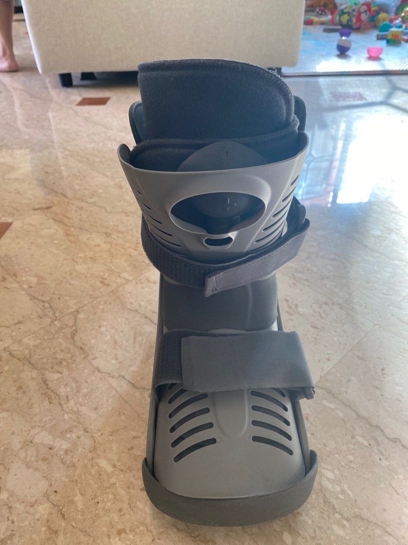 Ossur rebound air walker low top (Large), Health & Nutrition, Assistive