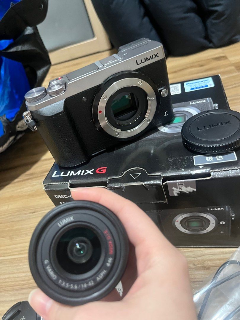 Panasonic Lumix GX85 with Panasonic kkmm42mm lens, Photography, Cameras on Carousell