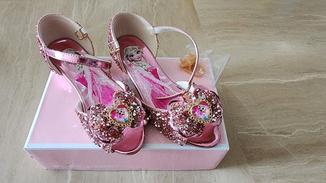 Pretty Shoes for girls princess Elsa