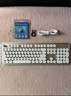 Royal Kludge Keyboard Hotswappable