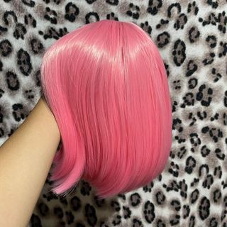 Short pink wig w/ bangs and fake scalp