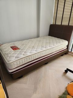 (Category: ) located in . Submitted by bbhk9 (Listing ID 1208073914, Image 1). Description: .