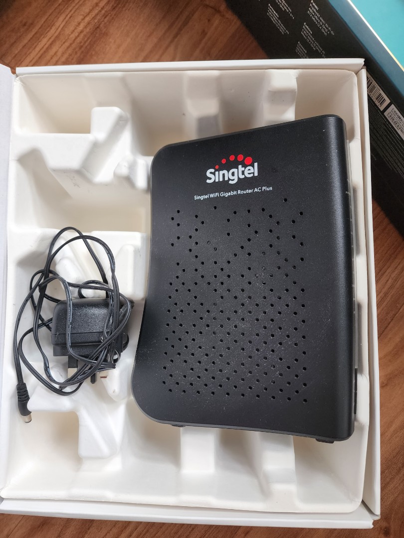 Singtel WiFi Gigabit Router AC Plus, Computers & Tech, Parts ...