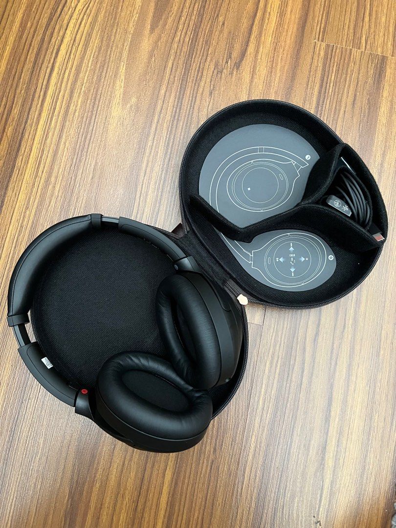 Sony XM4 wireless bluetooth headset, Audio, Headphones & Headsets on