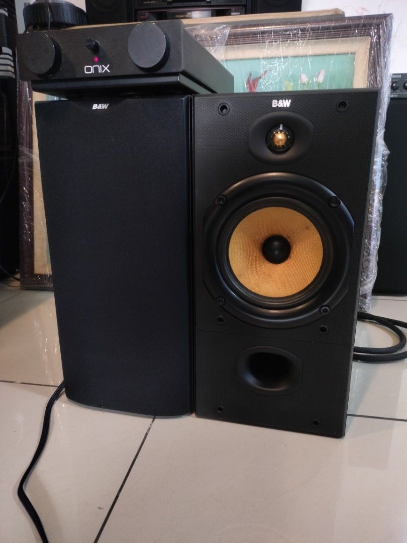 Speaker B W DM 602 Bookshelf