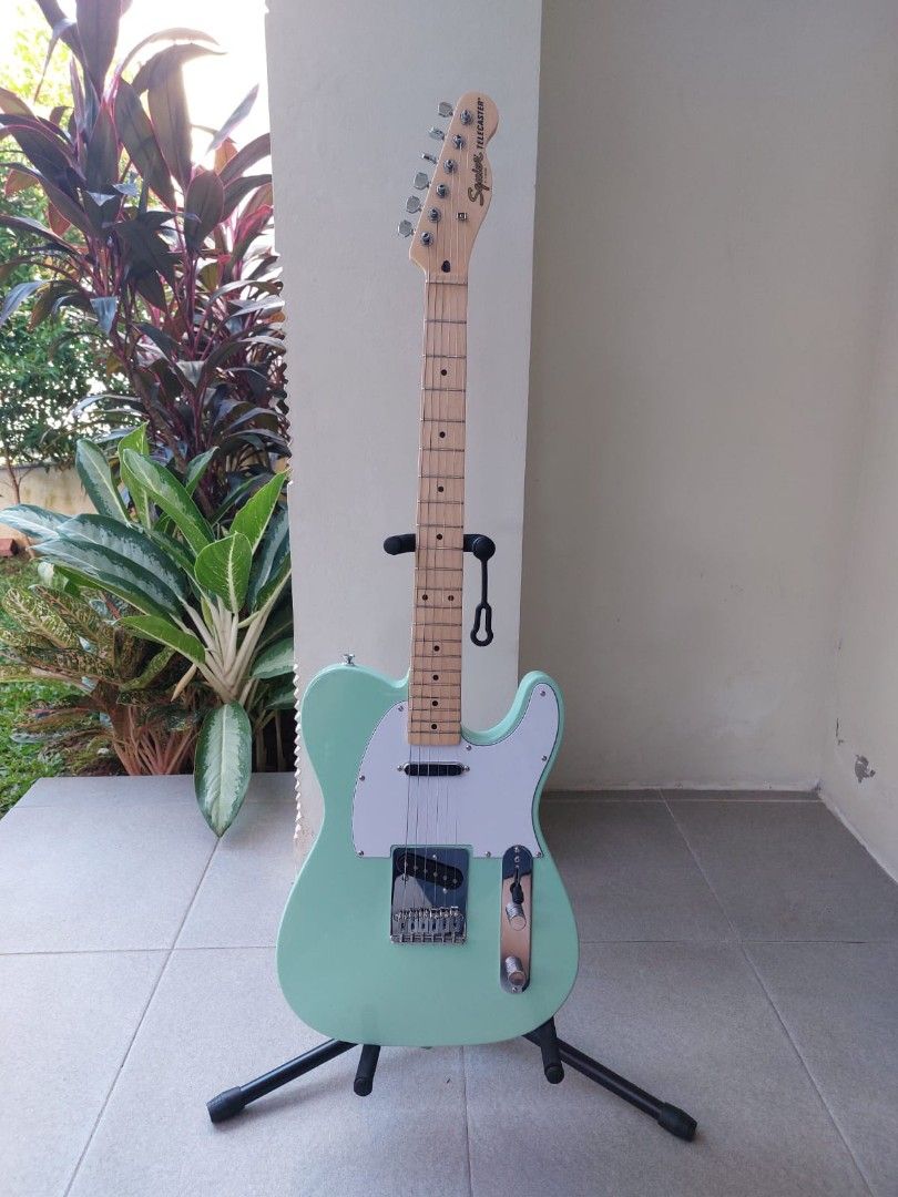 Squier affinity sale telecaster surf green