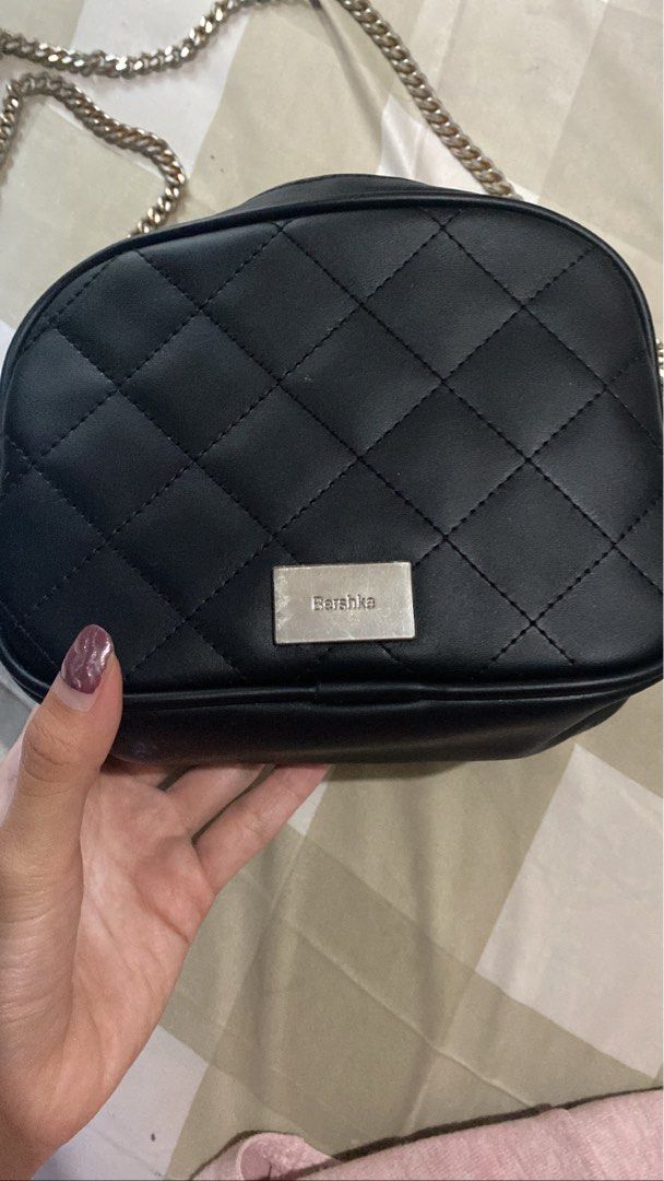 Bershka tas store