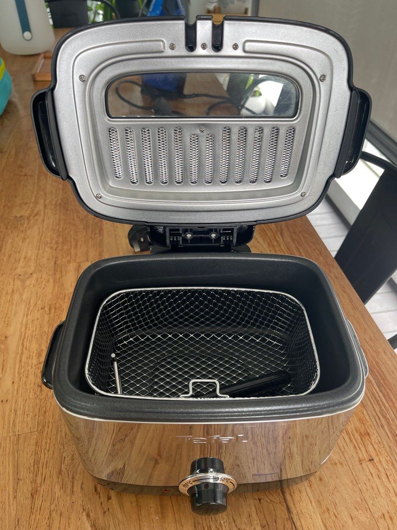 Tefal deep fryer, TV & Home Appliances, Kitchen Appliances, Fryers on