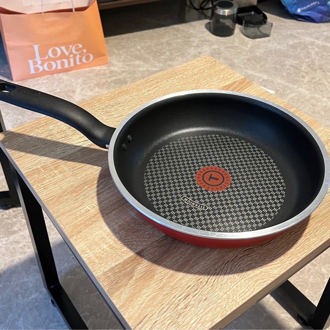 Tefal pan, Furniture & Home Living, Kitchenware & Tableware, Cookware