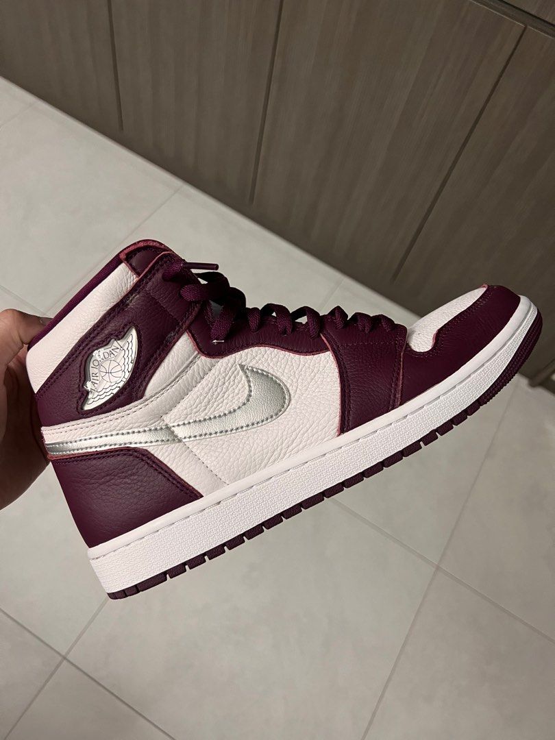 Maroon shop jordan 10