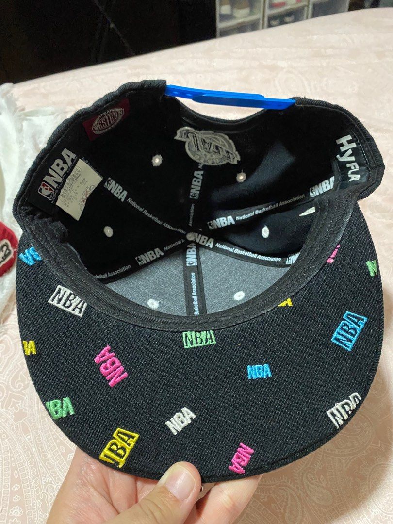 Utah Jazz Snapback (Category: Caps & Hats) located in Makati City. Submitted by vanbustling (Listing ID 1208105787, Image 2). Description: Bought in Korea. If you buy another snapback I’ll give you 10% discount.