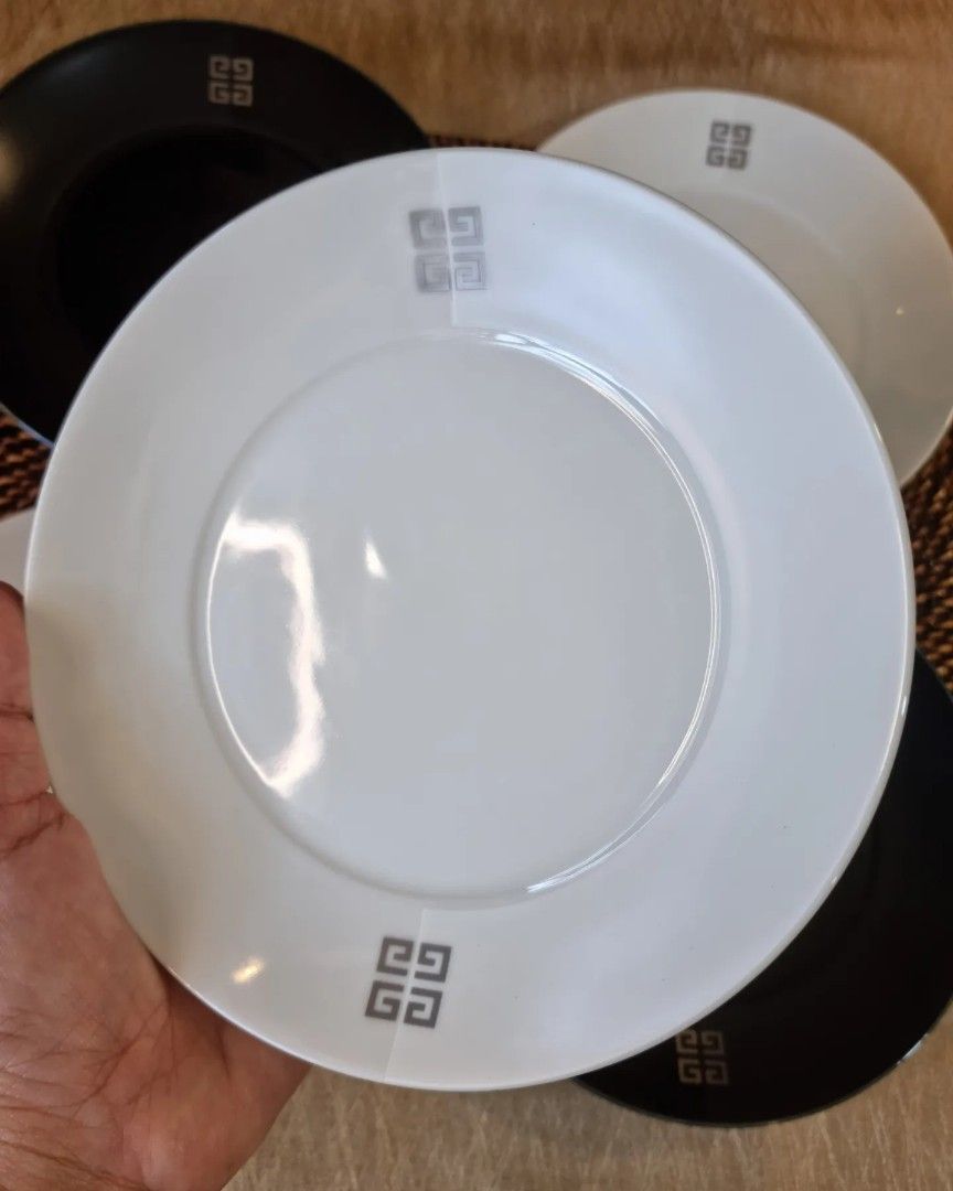 Very rare set Givenchy Black&White Plates Set 6pcs, Furniture & Home