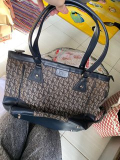 (Kategori: ) berada di . Dikirim oleh acatcalleddudu (ID iklan 1208069701, Gambar 1). Deskripsi: .