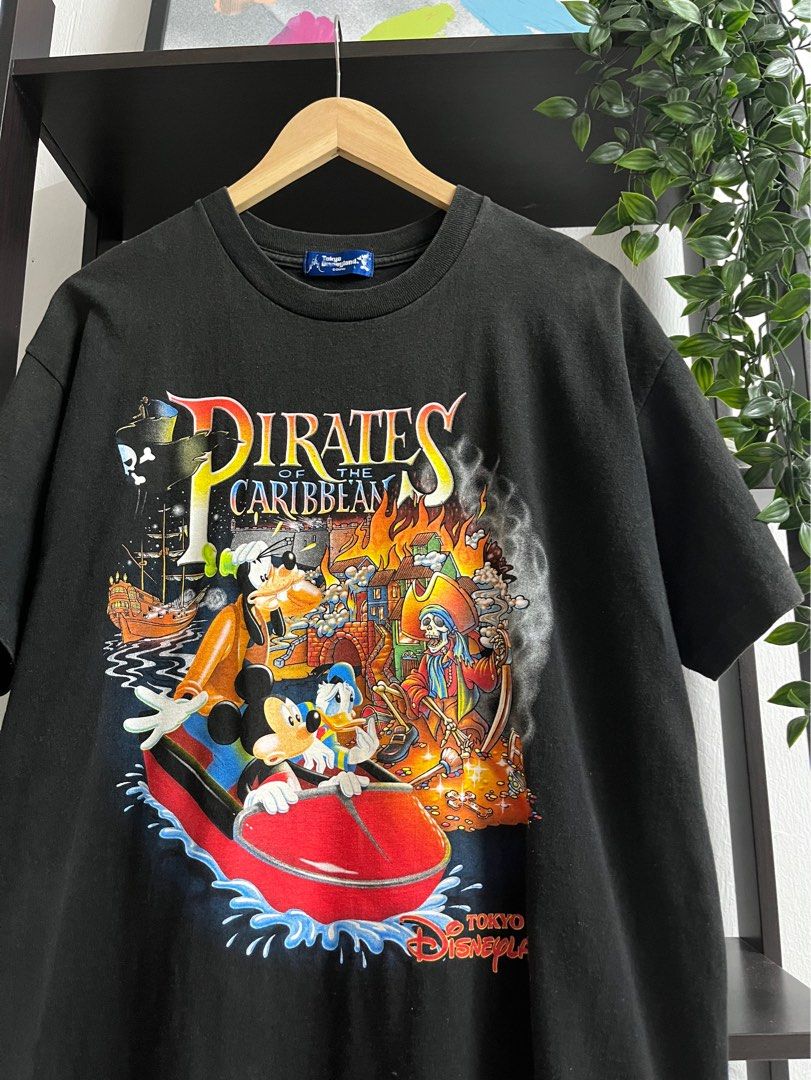 Vintage Disneyland Pirates of the Caribbean Tee, Men's Fashion, Tops &  Sets, Tshirts & Polo Shirts on Carousell