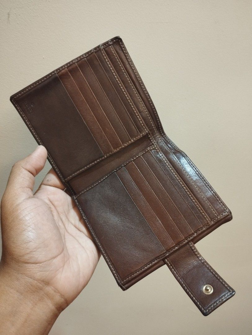 VINTAGE GUCCI WALLET MADE IN ITALY, Men's Fashion, Watches & Accessories, Wallets & Card Holders