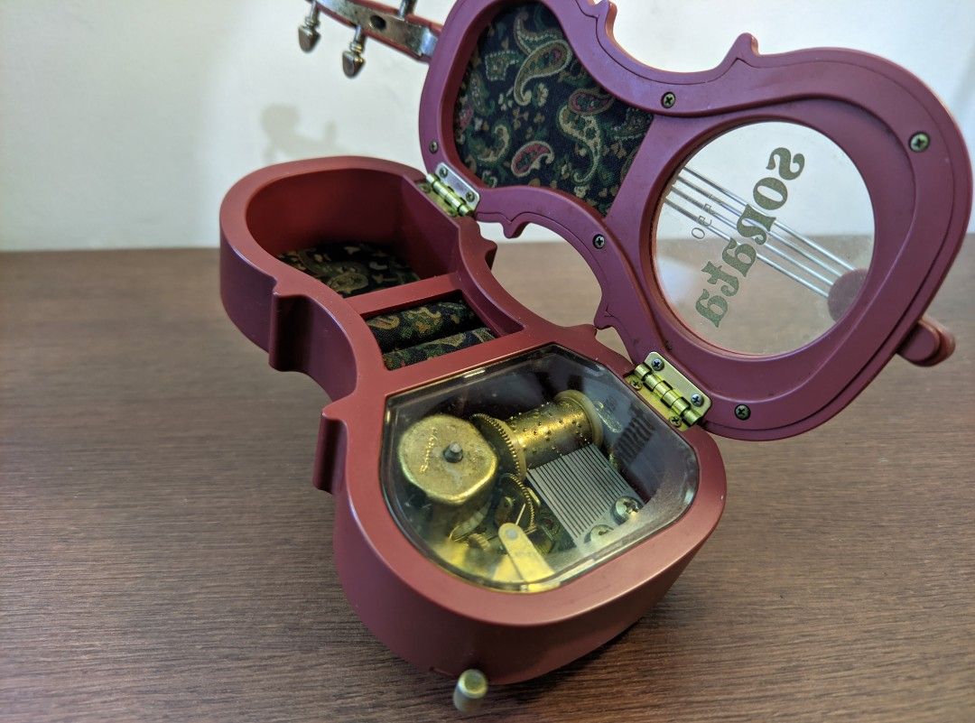 Windup Violin Music Box LadyMate Sankyo (Category: Musical Instruments) located in Quezon City. Submitted by samotsare (Listing ID 1208177109, Image 2). Description: Violin Music Box with padded compartment inside Vintage, with some color fading No issue with the windup lever and mechanism A tiny broken piece on the bridge, the part where the "strings" rest (see 3rd picture), very unnoticeable. Sankyo, Made in Japan Pls manage your expectations F