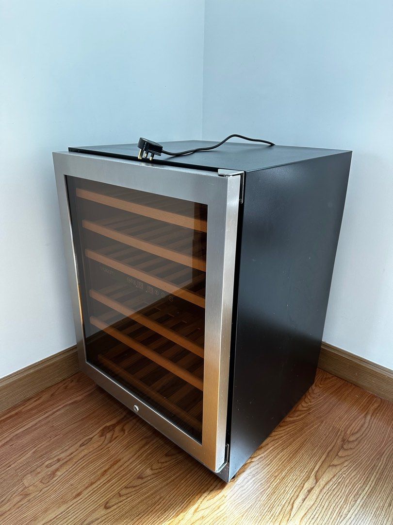 Vivant Wine Fridge / Chiller, 家庭電器, 廚房電器, 酒窖及存倉 Carousell