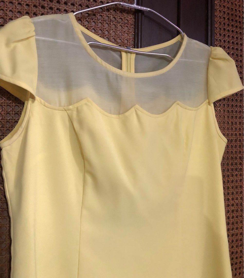 Yellow Dress (Category: Dresses) located in Caloocan City. Submitted by 2xhelp (Listing ID 1208135053, Image 2). Description: Simple yet Very elegant Small cap sleeves with see through on upper top as seen in picture Best fits medium In good condition except for minimal flaw at the back as seen in last pic that’s why selling very low.