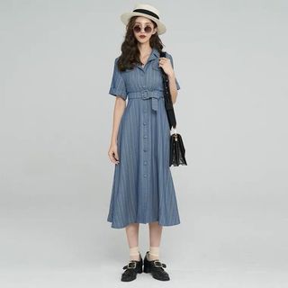 20s tnewties 幫忙擠牛奶