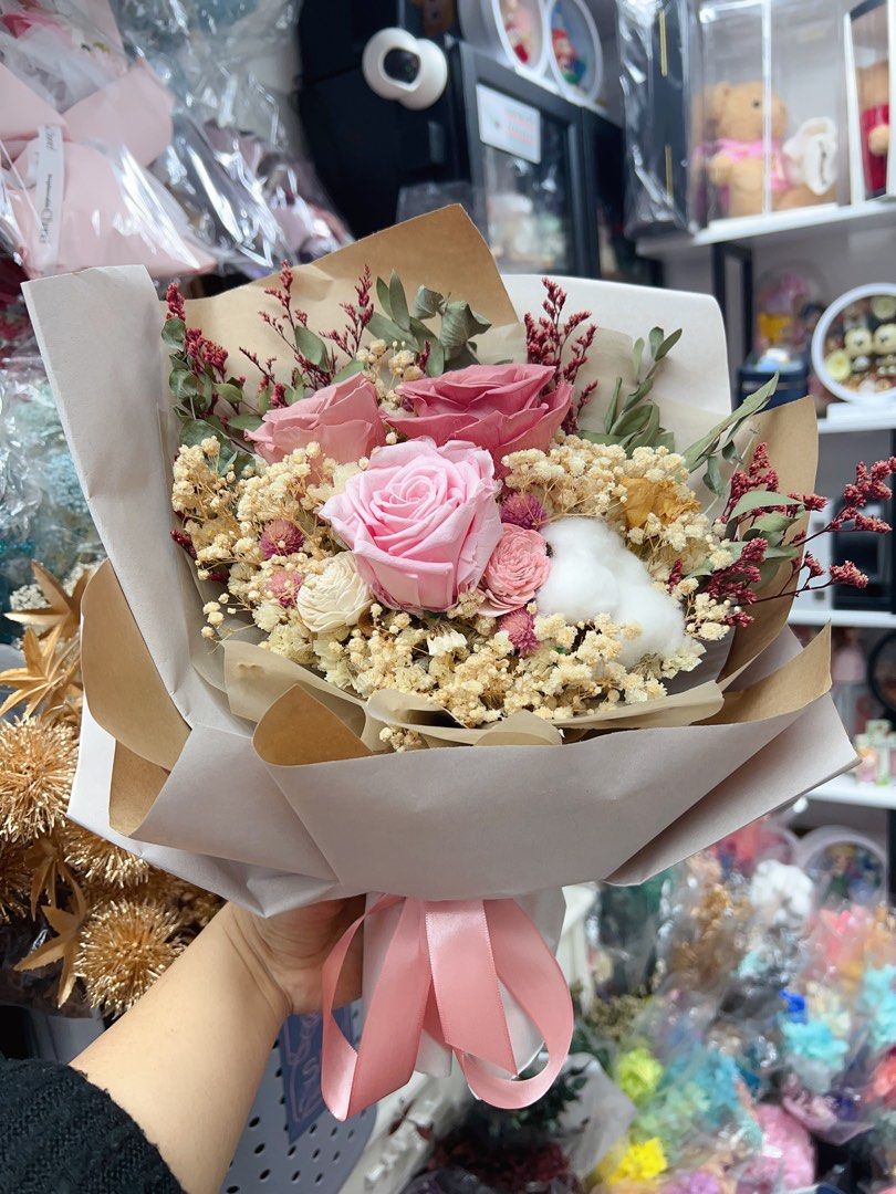 現貨茶色永生花乾花花束永生花燈玫瑰保鮮花花束繡球花花生日禮物情侶閨蜜畢業結婚禮物情人節禮物母親節禮物畢業禮物畢業花聖誕禮物情人節花束 興趣及遊戲 手作 自家設計 文具及工藝