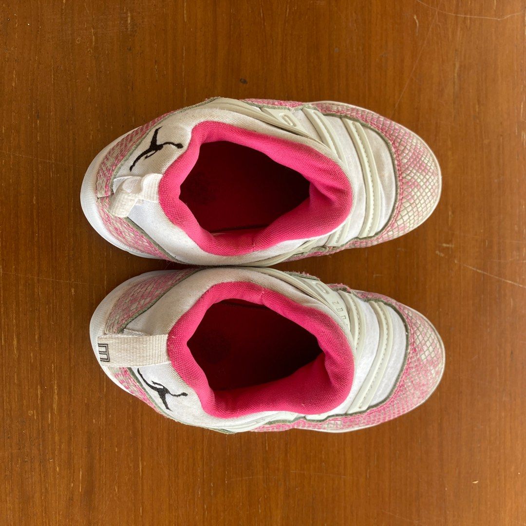 nike air jordan 11 snakeskin