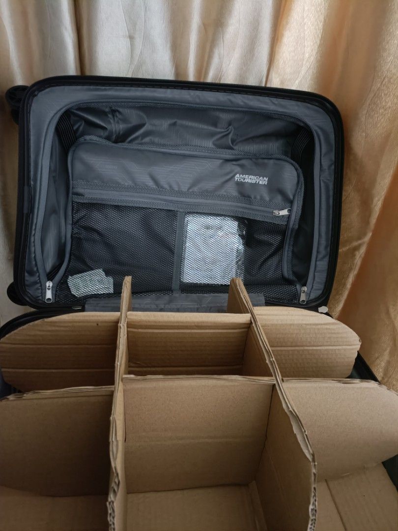 American Tourister Linex Carryon Luggage, Hobbies & Toys, Travel