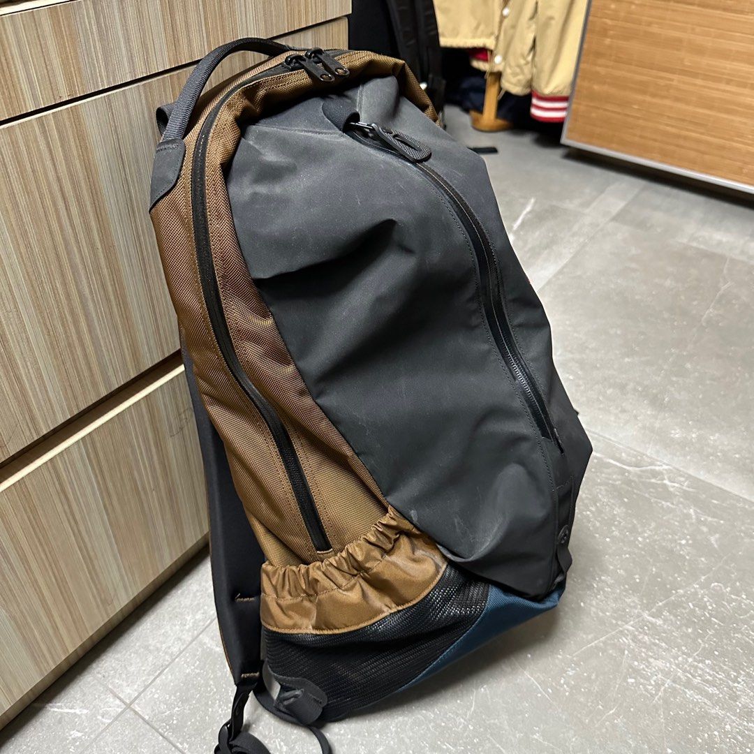 Arc'teryx x Beams backpack, 男裝, 袋, 背包- Carousell