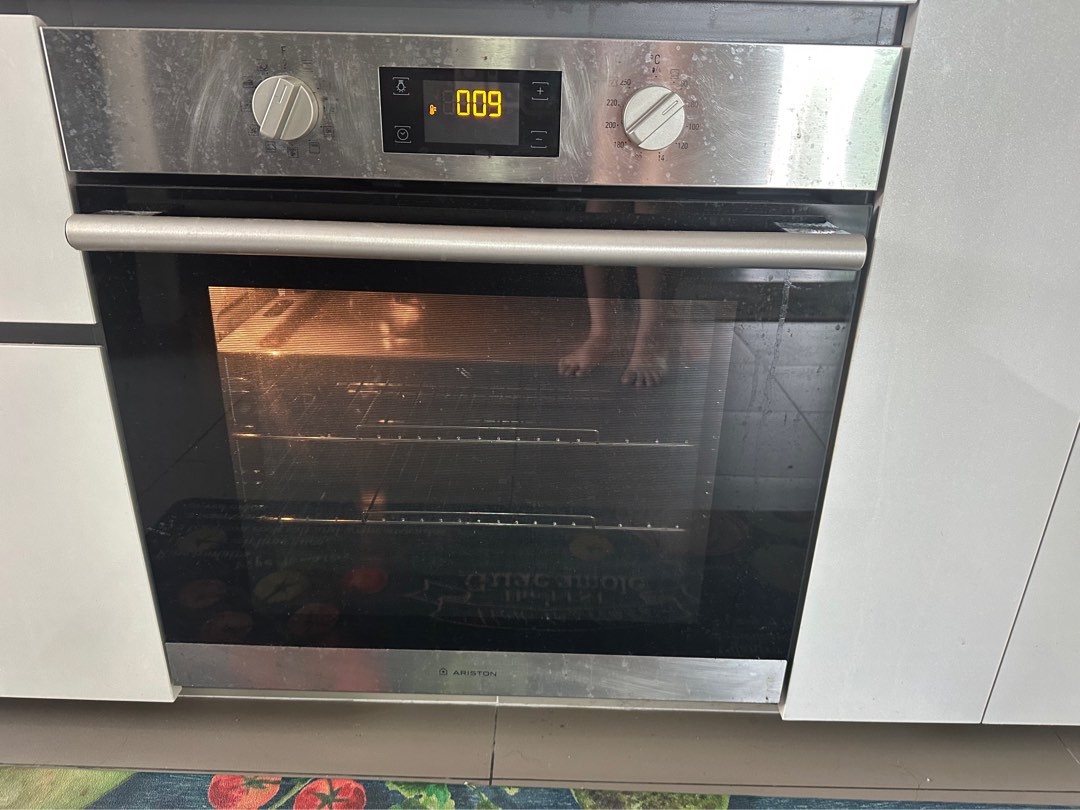 Ariston Oven, TV & Home Appliances, Kitchen Appliances, Ovens