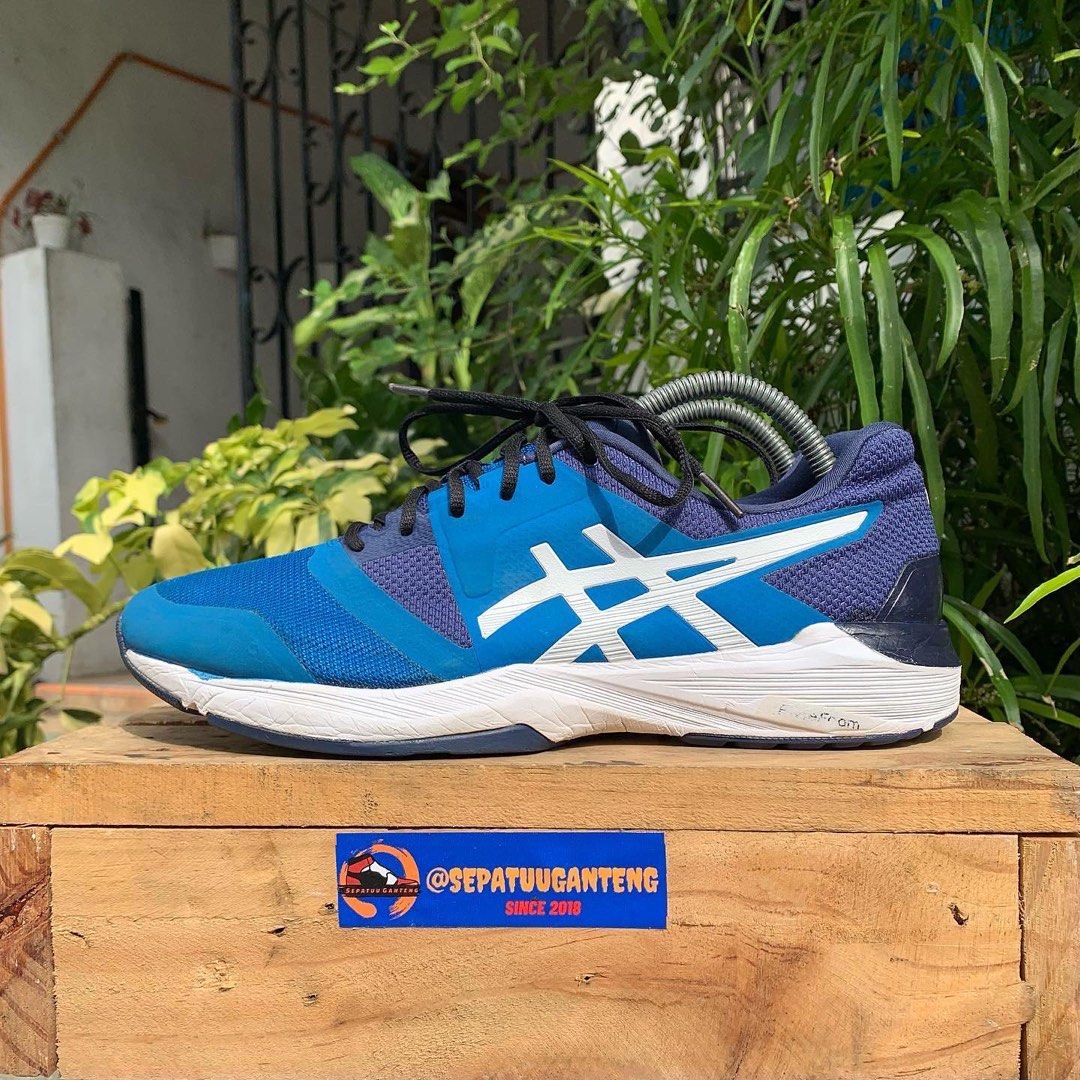 Asics gel quest store