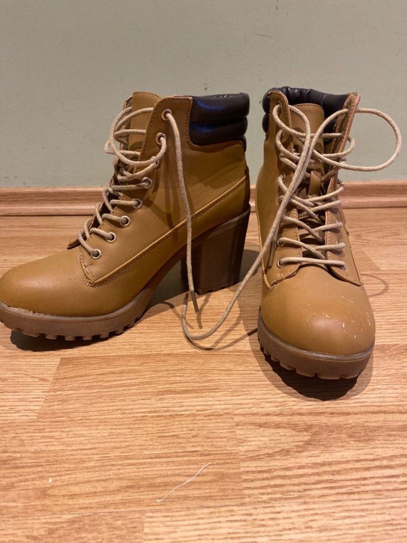 Atmosphere hiking boots new arrivals