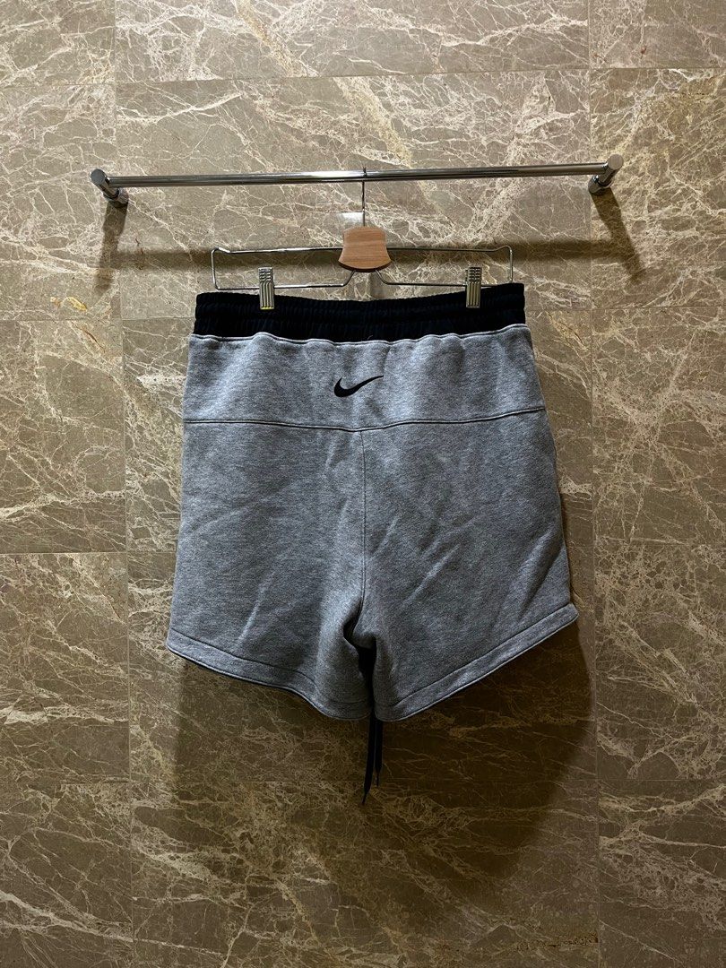 Fear of god x nike reversible shorts summit white clearance