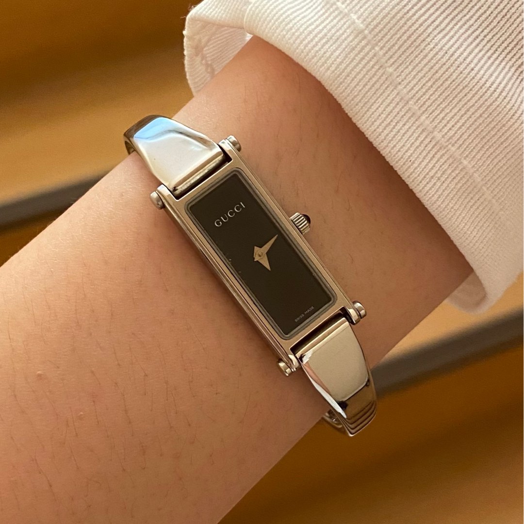 Gucci silver sales bangle watch