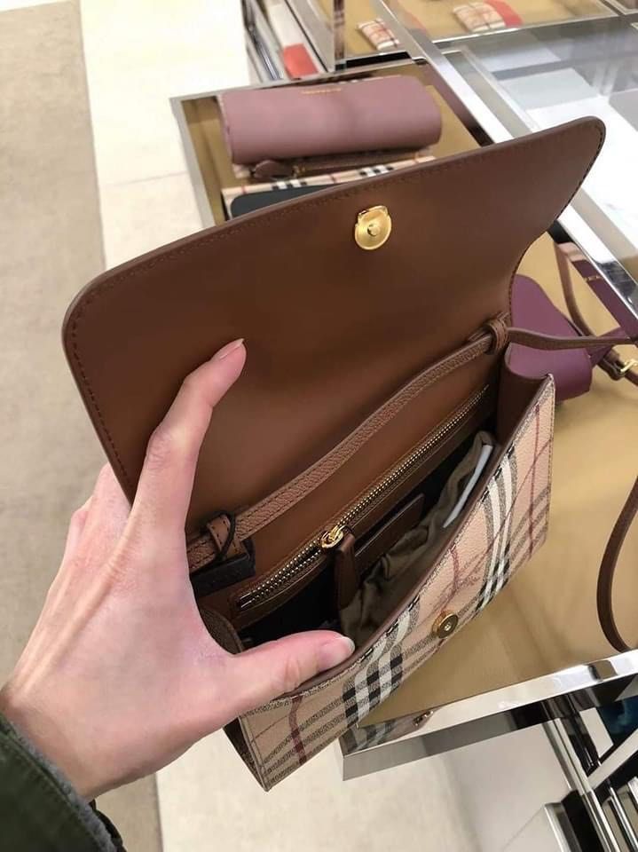 BRAND NEW BURBERRY LOXLEY CROSS BODY BAG, Women's Fashion, Bags & Wallets,  Cross-body Bags on Carousell