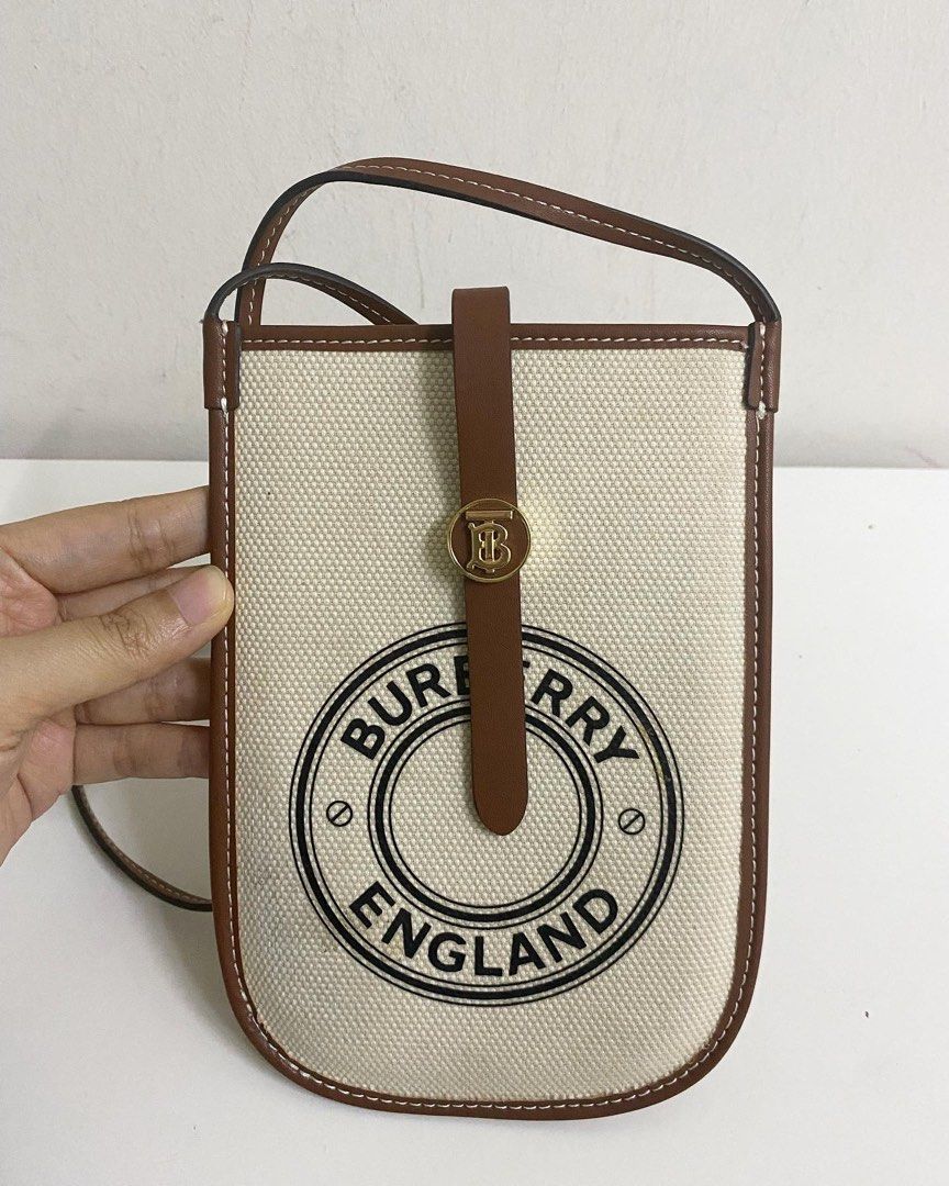 Burberry Anne Phone Case, Women's Fashion, Bags & Wallets, Wallets & Card  holders on Carousell
