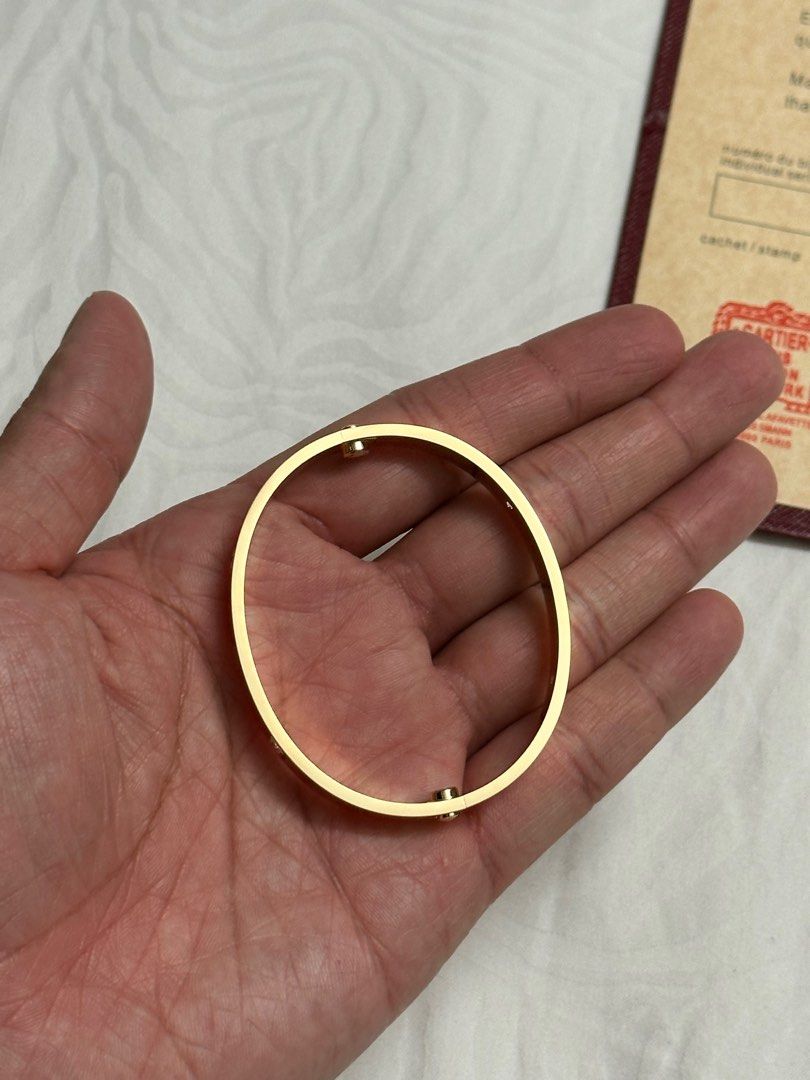 Share more than 127 cartier love bracelet oval latest